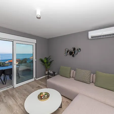 Apartment Awesome In Okrug Gornji With Wifi
